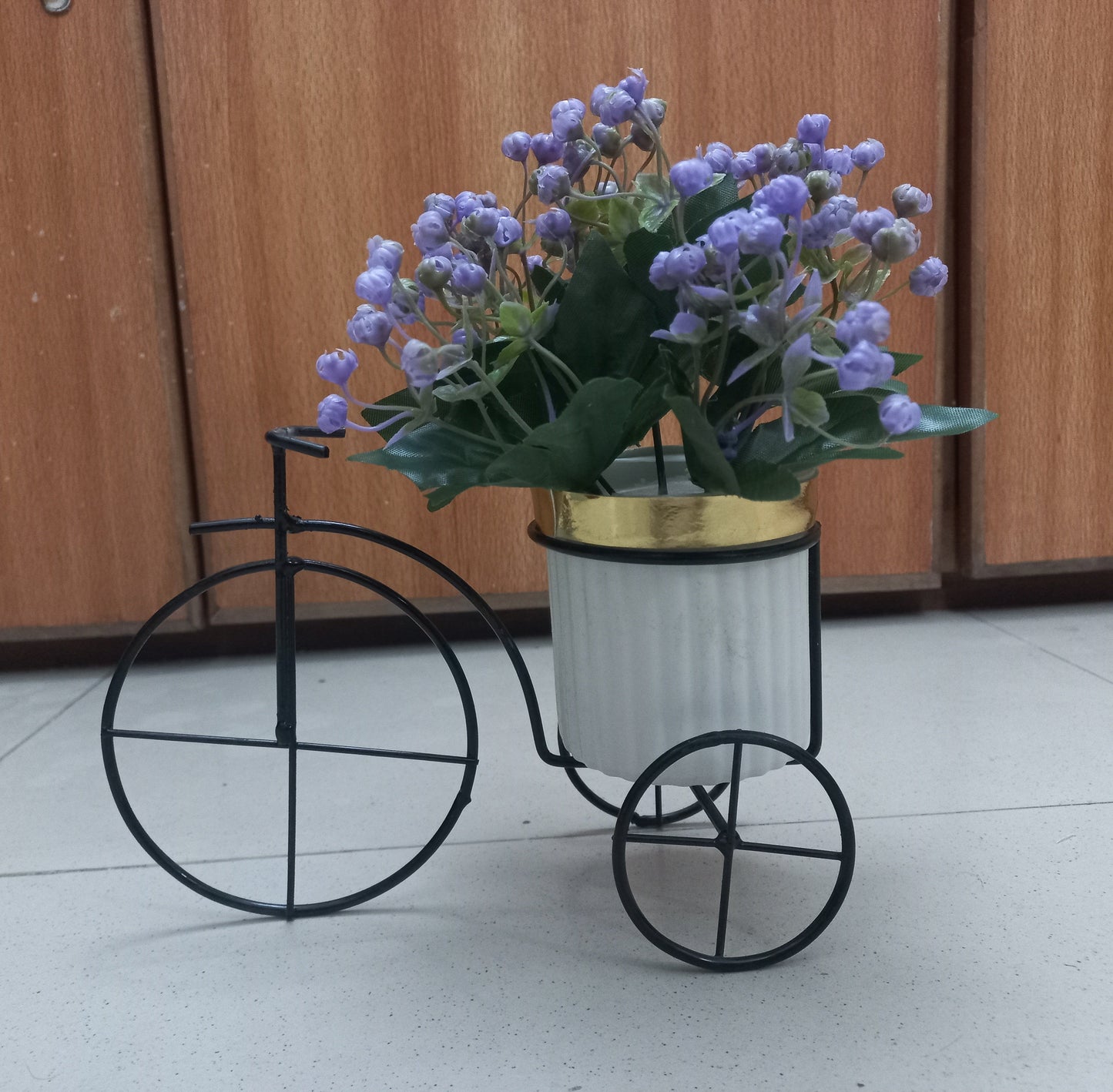 Iron Metal Floral Cycle Decoration With Artificial Flowers Bicycle