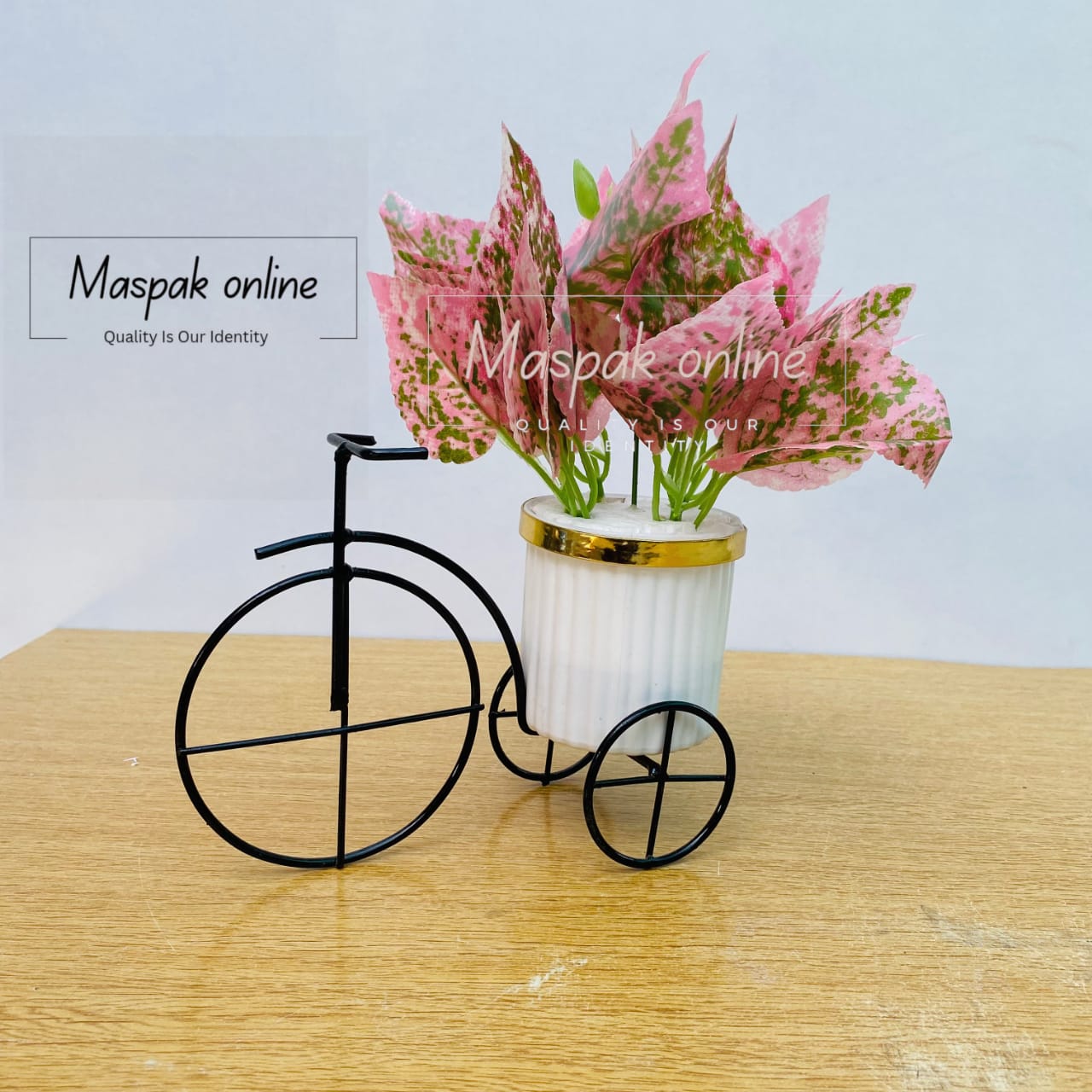 Iron Metal Floral Cycle Decoration With Artificial Flowers Bicycle Woven Flower Basket Flower Vase for Home Wedding Decoration Best For Gift Home Deoration