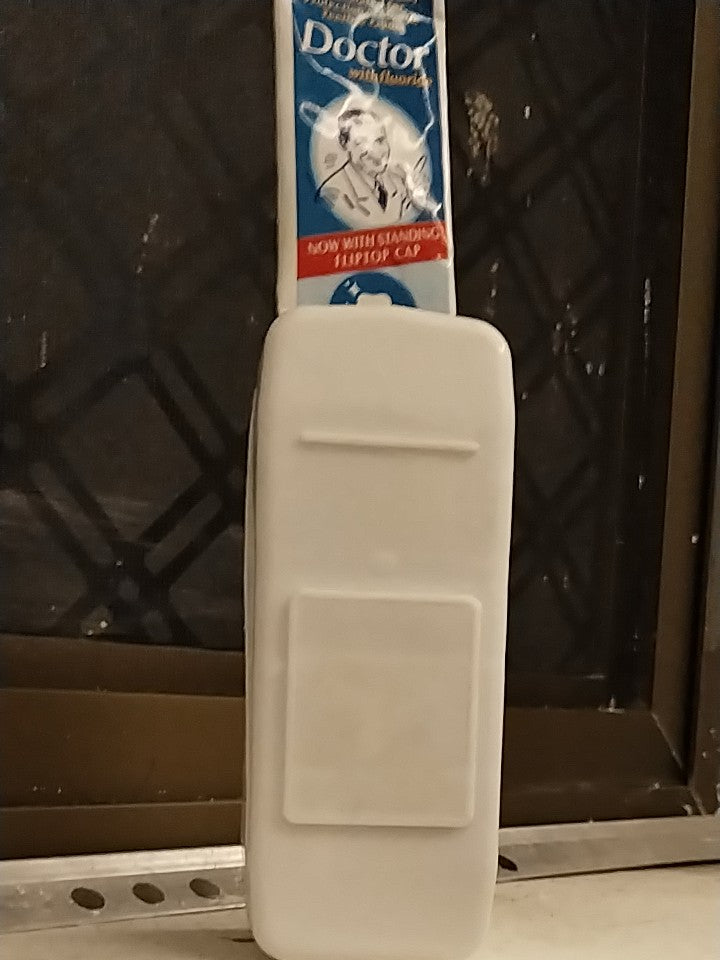 Toothpaste Dispenser With 5 Brush Holder Wall Mounted Automatic Hands Free Toothpaste Dispenser