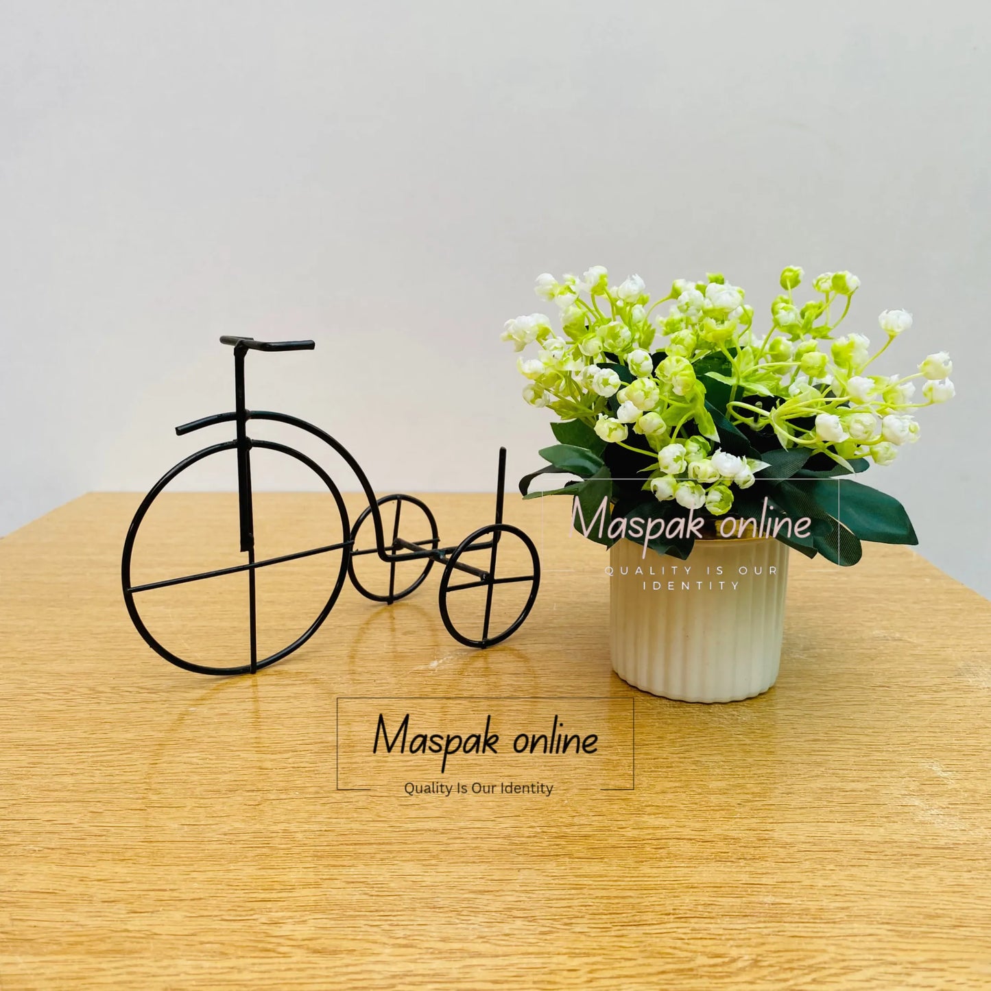 Iron Metal Floral Cycle Decoration With Artificial Flowers Bicycle Woven Flower Basket Flower Vase for Home Wedding Decoration Best For Gift Home Deoration